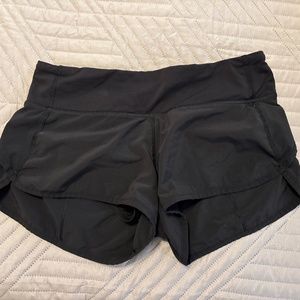 Lululemon speed up shorts, size 4